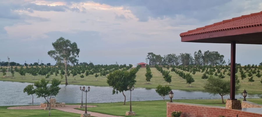 4 Bedroom Property for Sale in Oranjeville Free State